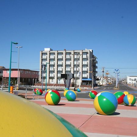 Newport Beach Resort Уайлдууд Екстериор снимка